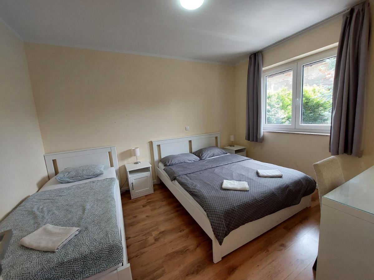 R41 - Tivoli Groundfloor Apartment Ljubljana Buitenkant foto