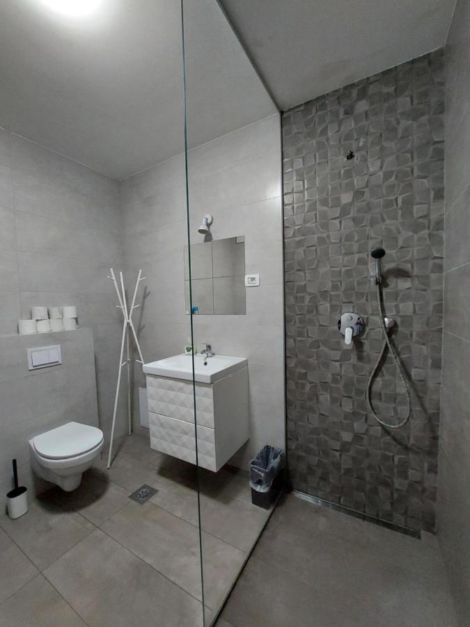 R41 - Tivoli Groundfloor Apartment Ljubljana Buitenkant foto