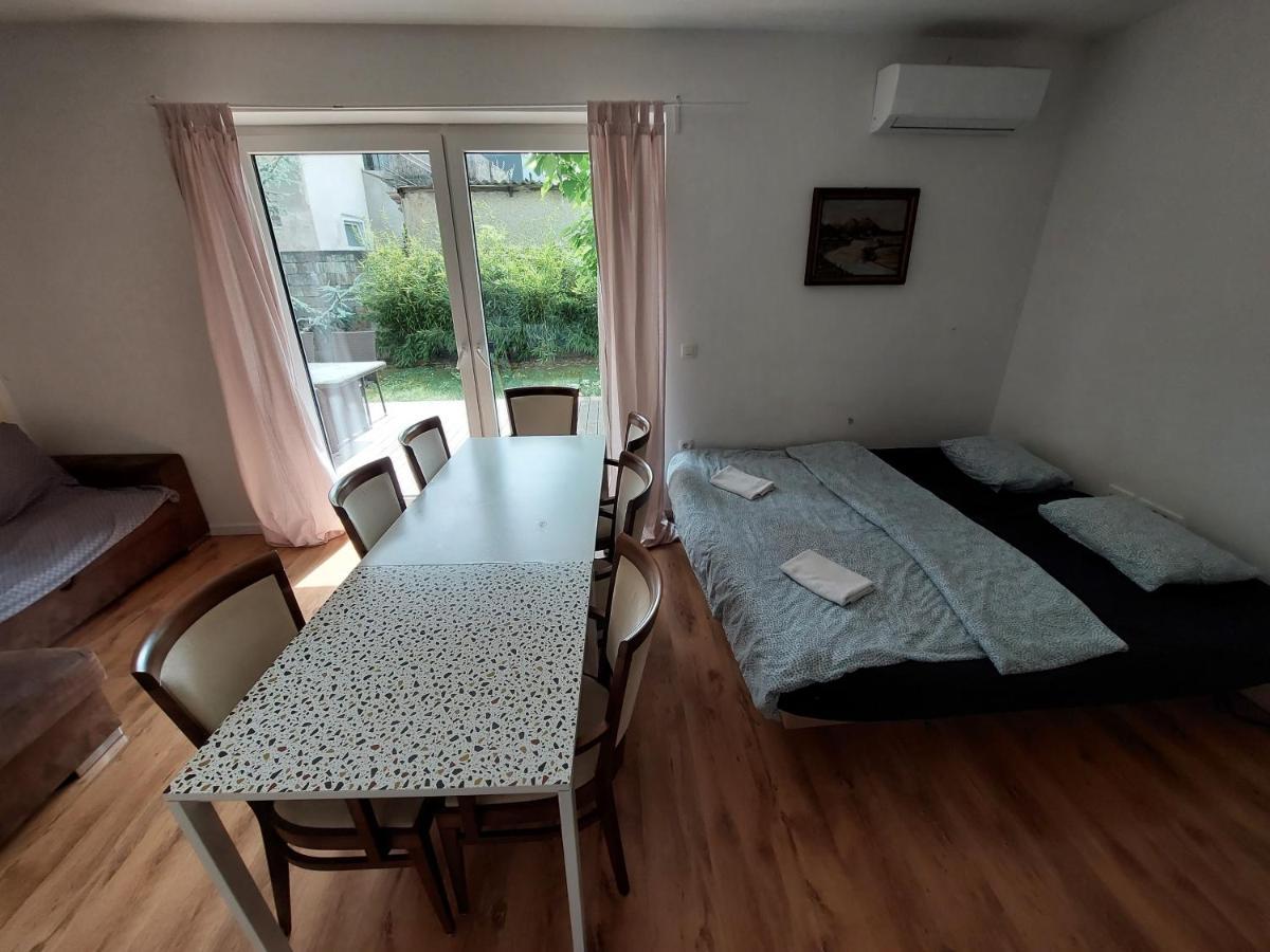 R41 - Tivoli Groundfloor Apartment Ljubljana Buitenkant foto